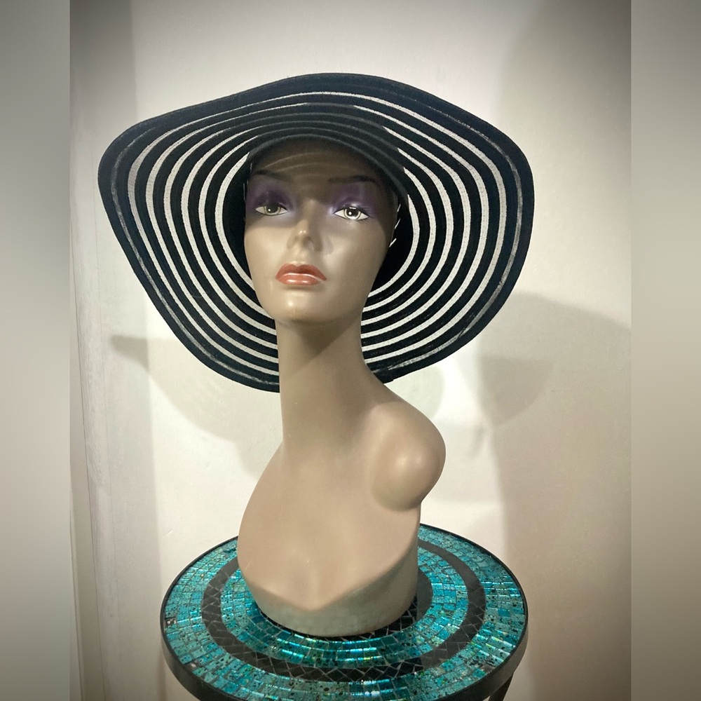 Wide Brim Floppy Hat - Bkack on Black Stripe, opaque and translucent